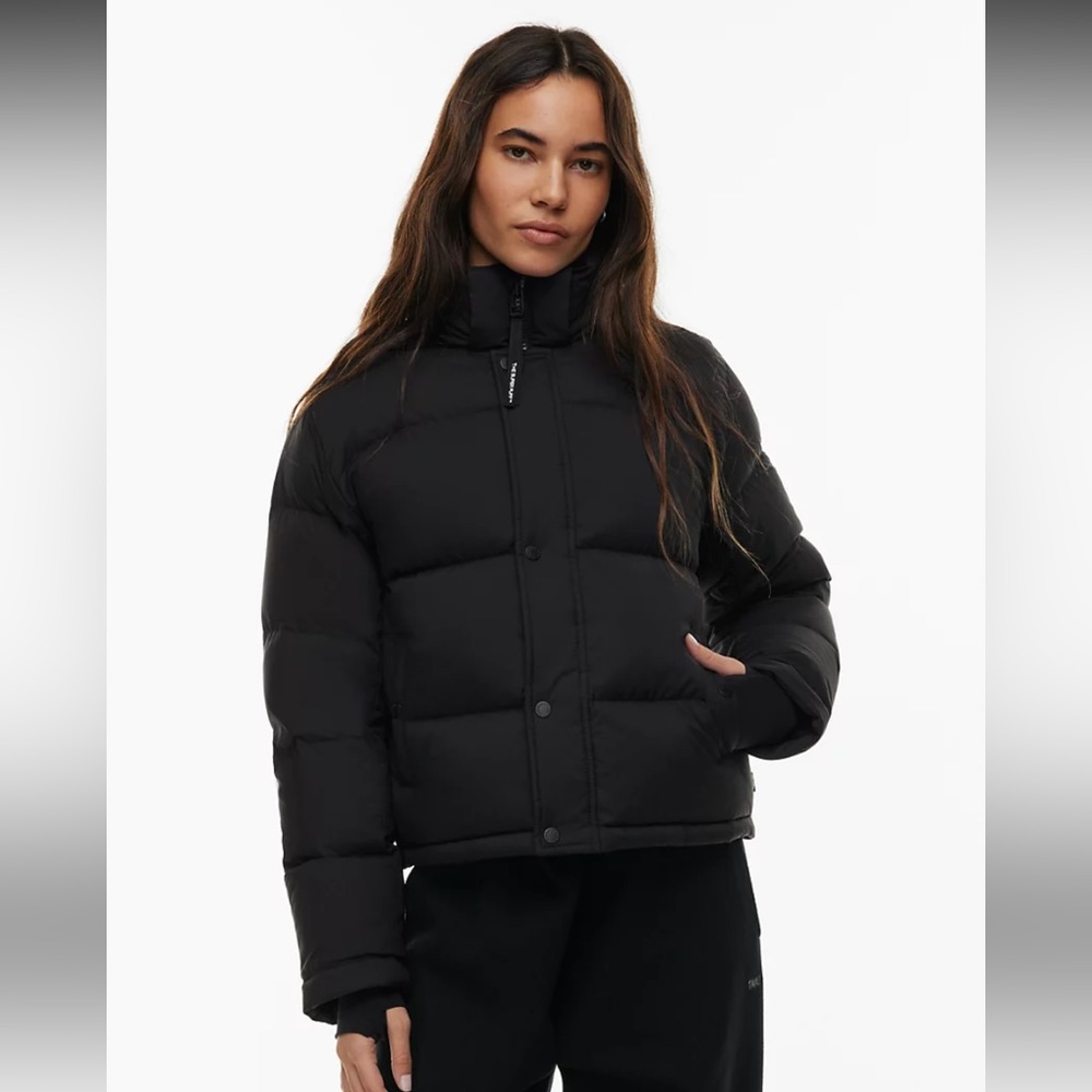 Aritzia The Super Puff™ Shorty